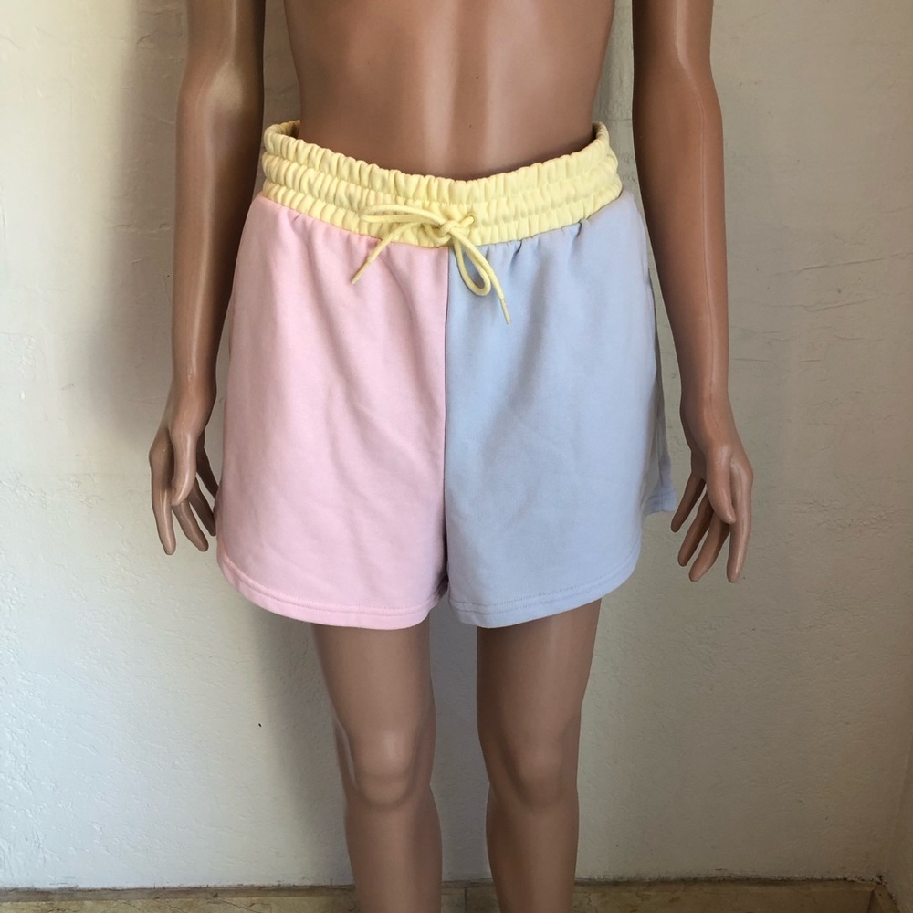 Puma Multicolored Bermuda Terry Shorts Women’s Size M NWT Drawstring Elastic